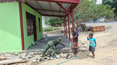 Bersama Rakyat Membangun Harapan, Satgas TMMD Ke-130 Kerjakan Teras Rumah Warga 6