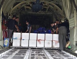 Memasuki Hari Kesebelas OMC, TNI Kirim 9,5 Ton Dry Ice dan NaCl ke Banjarmasin