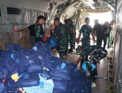 TNI Tebar 10,8 Ton Bahan Modifikasi Cuaca di Kalimantan